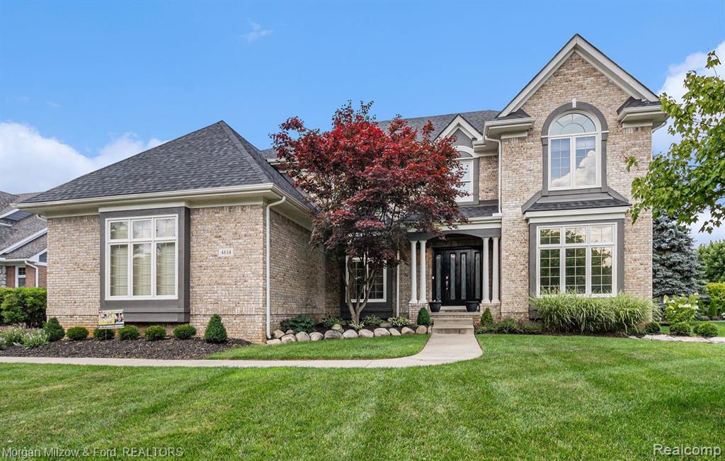 Waterbury Dr, Clarkston, MI 48348
