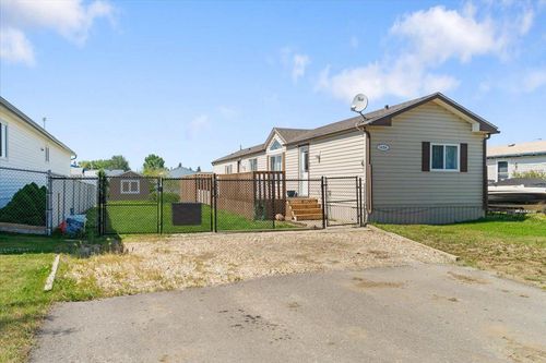 10204 95 Street, Clairmont, AB, T0H0W7 | Card Image