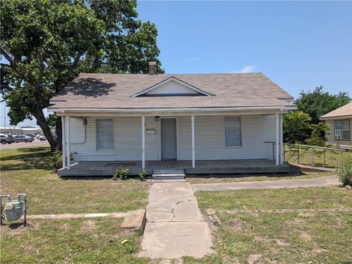 401 N Church St, Rockport, TX, 78382-2717 | Card Image