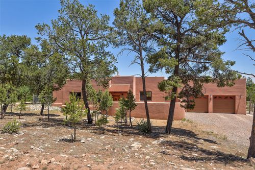 6 Dancing Hawk Dr, Pecos, NM, 87552-2587 | Card Image