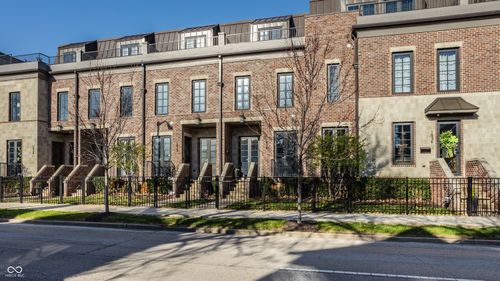 1834 N Pennsylvania St, Indianapolis, IN, 46202-1499 | Card Image