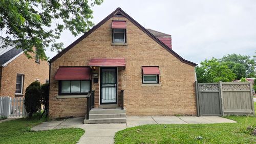 4606 N Sherman Blvd, Milwaukee, WI, 53209-5856 | Card Image