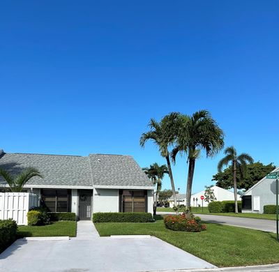 12305 Country Greens Boulevard, Home with 2 bedrooms, 2 bathrooms and null parking in Boynton Beach FL | Image 1