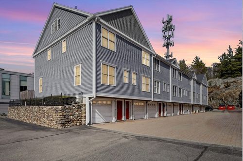 unit-8-894 Main St, Wakefield, MA, 01880-3937 | Card Image