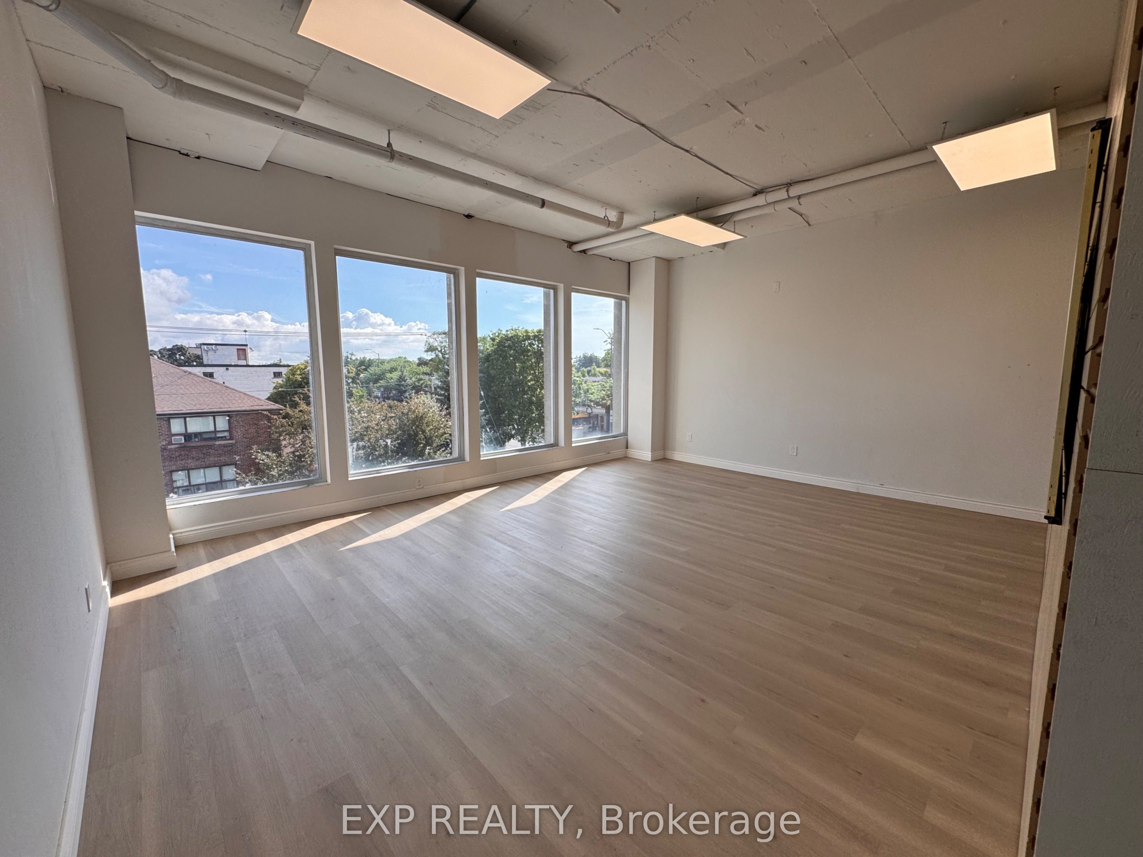 Commercial Lease in Mississauga 5