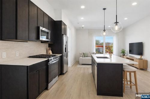 487 Market, Saddle Brook, NJ, 07663 | Card Image