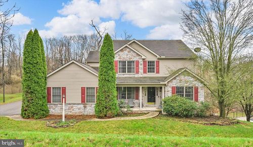 114 Crimson Ln, Elizabethtown, PA, 17022-8745 | Card Image