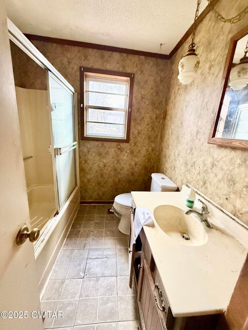 1439 Hazel Cir, Dyersburg, TN, 38024-2619 | Card Image