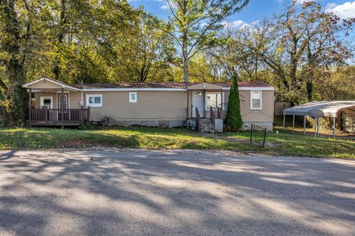501 W 4th St, Columbia, TN, 38401-2642 | Card Image