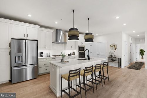 13-105-23640 Bolton Crescent Ter, ASHBURN, VA, 20148-1916 | Card Image