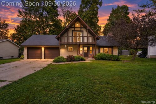 4491 Impala Dr, Holly, MI, 48442-1147 | Card Image