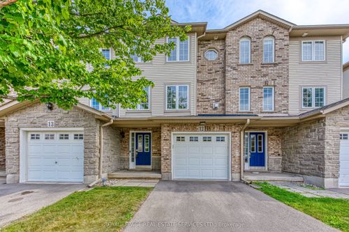12-7 Southside Pl, Hamilton, ON, L9C7W6 | Card Image