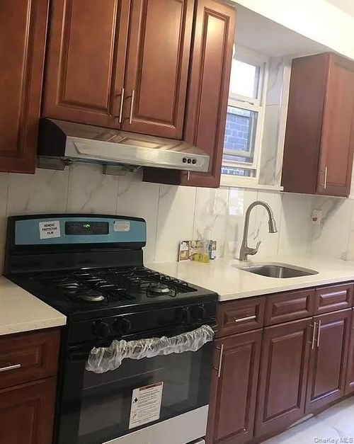 8317 Vietor Ave, Elmhurst, NY, 11373-3256 | Card Image