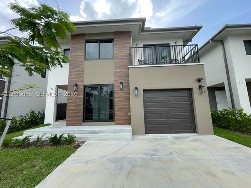 302-302 Nw 11th Ct, Florida City, FL, 33034-3418 | Card Image