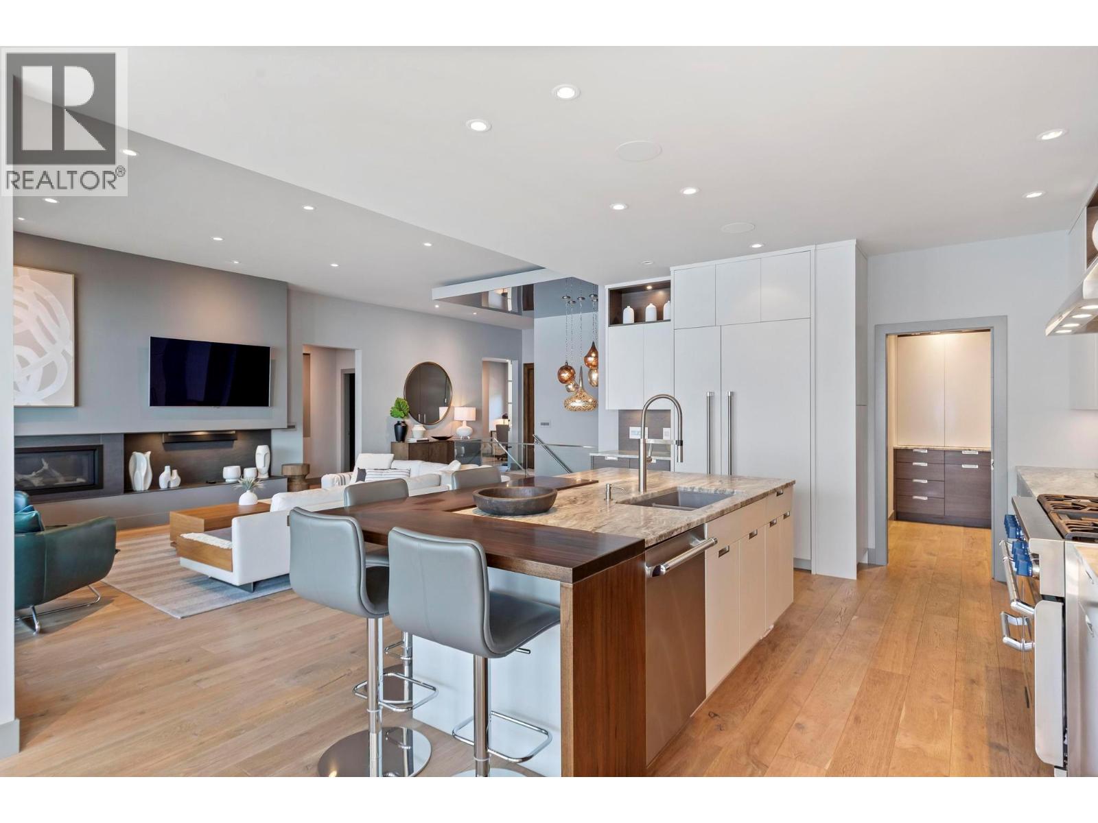 Residential in Lake Country 5