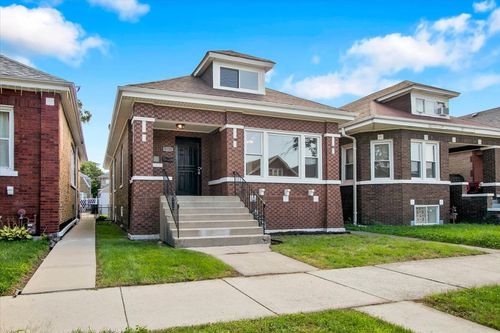 5729 S Campbell Ave, Chicago, IL, 60629-1021 | Card Image