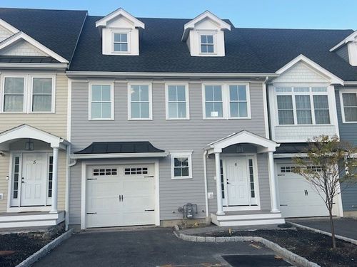 apt-6-51 W Main St, Georgetown, MA, 01833-2074 | Card Image