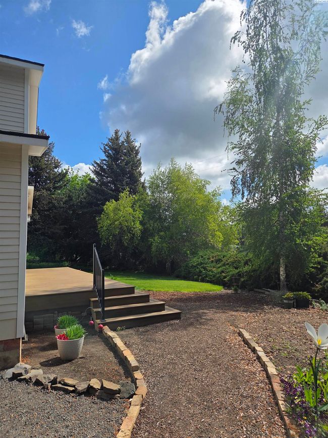 6302 Sand Rd, Home with 4 bedrooms, 3 bathrooms and null parking in Pullman WA | Image 9