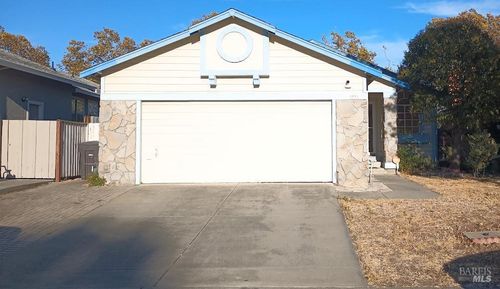 1035 Camellia Ct, Suisun City, CA, 94585-3805 | Card Image