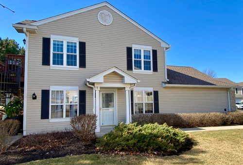 513 Windham Cove Dr, Crystal Lake, IL, 60014-8998 | Card Image