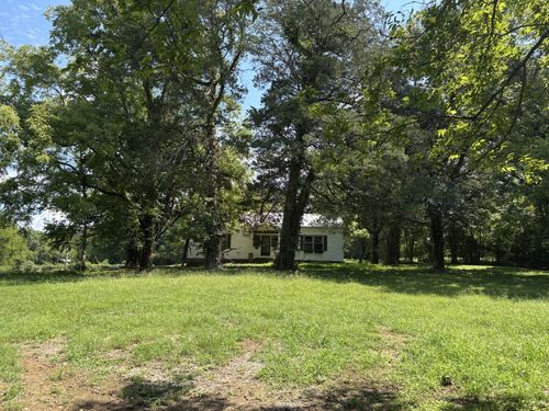 2445 N Commerce Rd, Lebanon, TN, 37090-7132 | Card Image