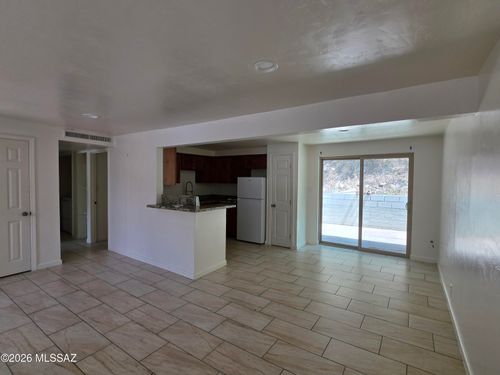 apt-7-458 W Elm St, Nogales, AZ, 85621-2563 | Card Image