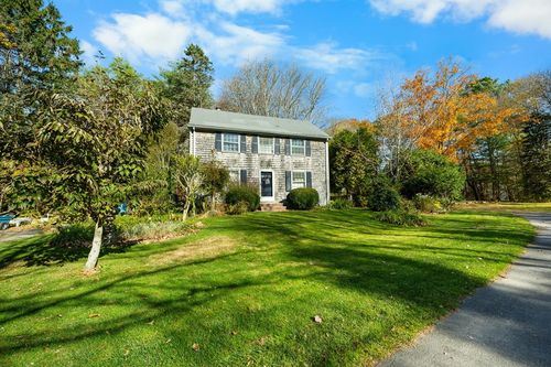 7 Captains Ln, Mattapoisett, MA, 02739-2032 | Card Image