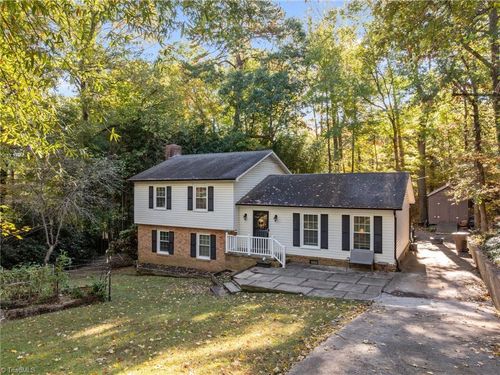 5809 Carriage Ln, Greensboro, NC, 27410-9121 | Card Image