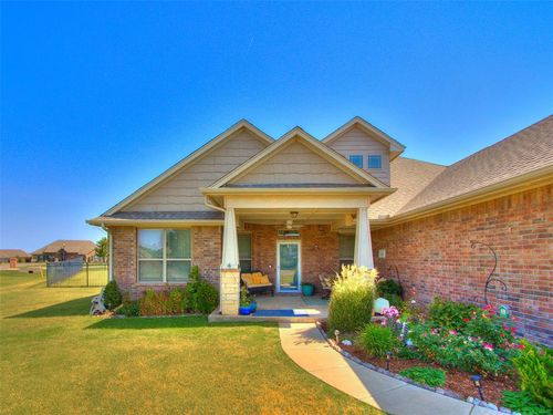 18455 Stagecoach Trl, Norman, OK, 73072-9668 | Card Image