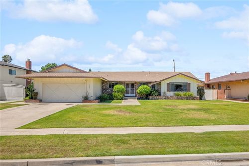 13381 Malena, Santa Ana, CA, 92705 | Card Image