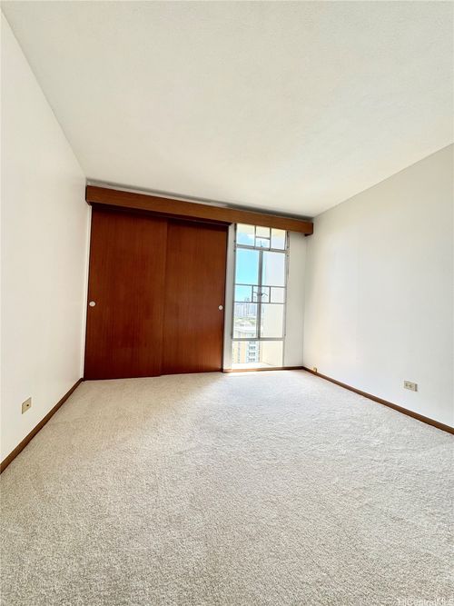 1641-1519 Nuuanu Ave, Honolulu, HI, 96817-3736 | Card Image