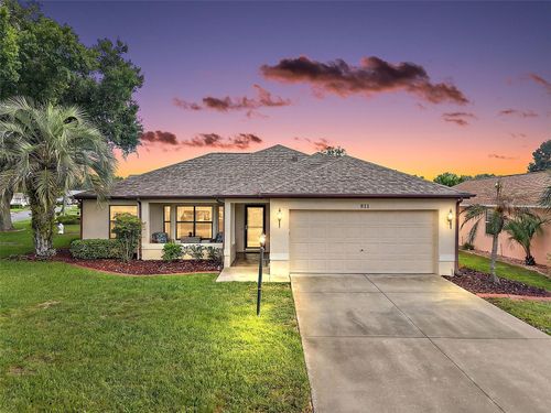 811 Miranda Way, LADY LAKE, FL, 32159-8749 | Card Image