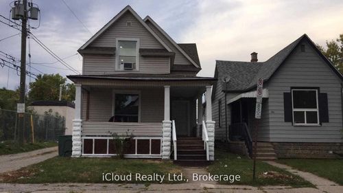 254 Tuscarora St, Windsor, ON, N9A3L5 | Card Image