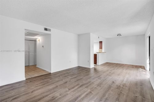 3229-3229 Coral Lake Dr, Coral Springs, FL, 33065-4658 | Card Image