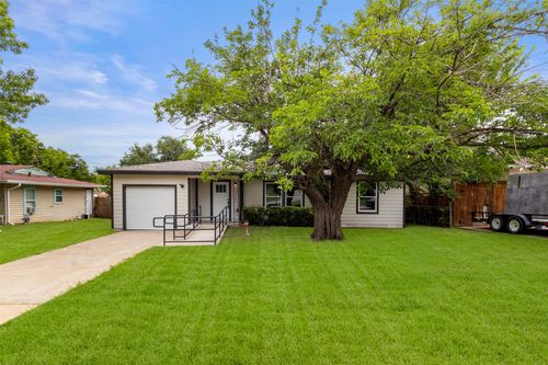 425 Browning Dr, Arlington, TX, 76010-2012 | Card Image