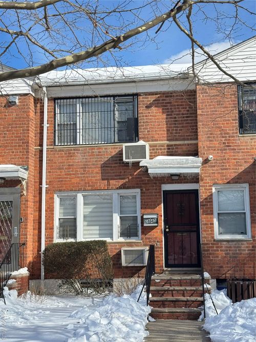 a-68-45 138th St, Flushing, NY, 11367-1645 | Card Image