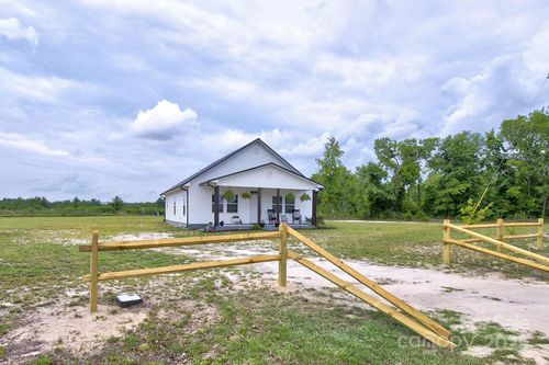 1202 Neds Creek Rd, Kershaw, SC, 29067-8961 | Card Image