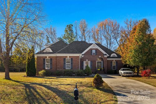 5916 Newell Dr, Monroe, NC, 28112-6768 | Card Image