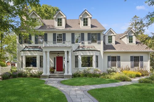 415 Fuller Rd, Hinsdale, IL, 60521-3620 | Card Image