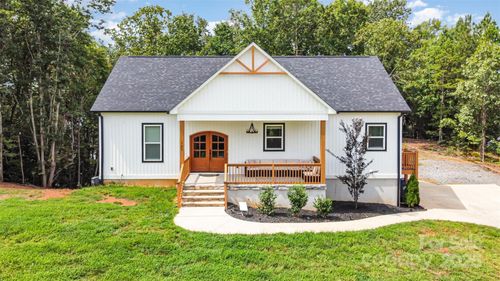 127 Beacon Ridge Dr, Stony Point, NC, 28678-8996 | Card Image