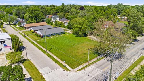 61 Floral Ave, Mount Clemens, MI, 48043-2159 | Card Image