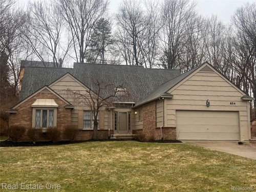 854 River Bend Dr, Rochester Hills, MI, 48307-2728 | Card Image