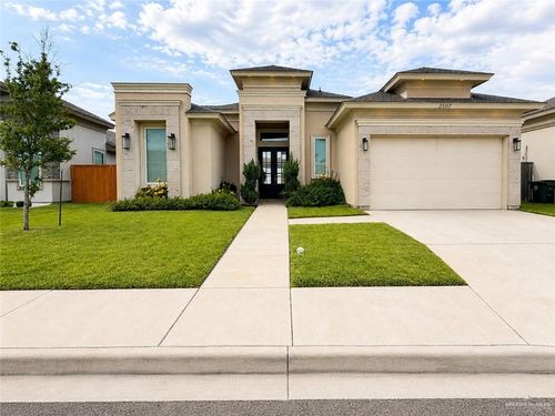 2507 Zinnia St, Mission, TX, 78574-7955 | Card Image