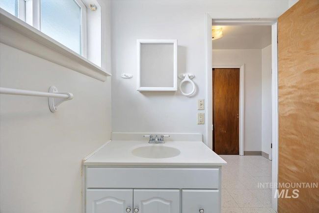 1341 N Fillmore St, House other with 5 bedrooms, 2 bathrooms and 3 parking in Jerome ID | Image 20