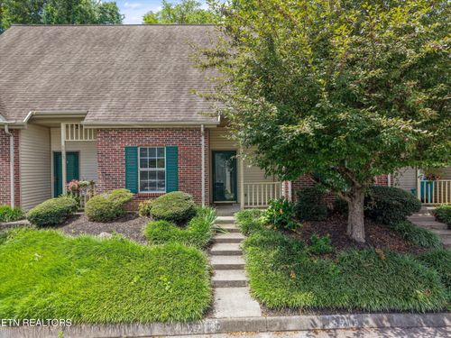 6913 Kings Crossing Way, Knoxville, TN, 37918-5239 | Card Image