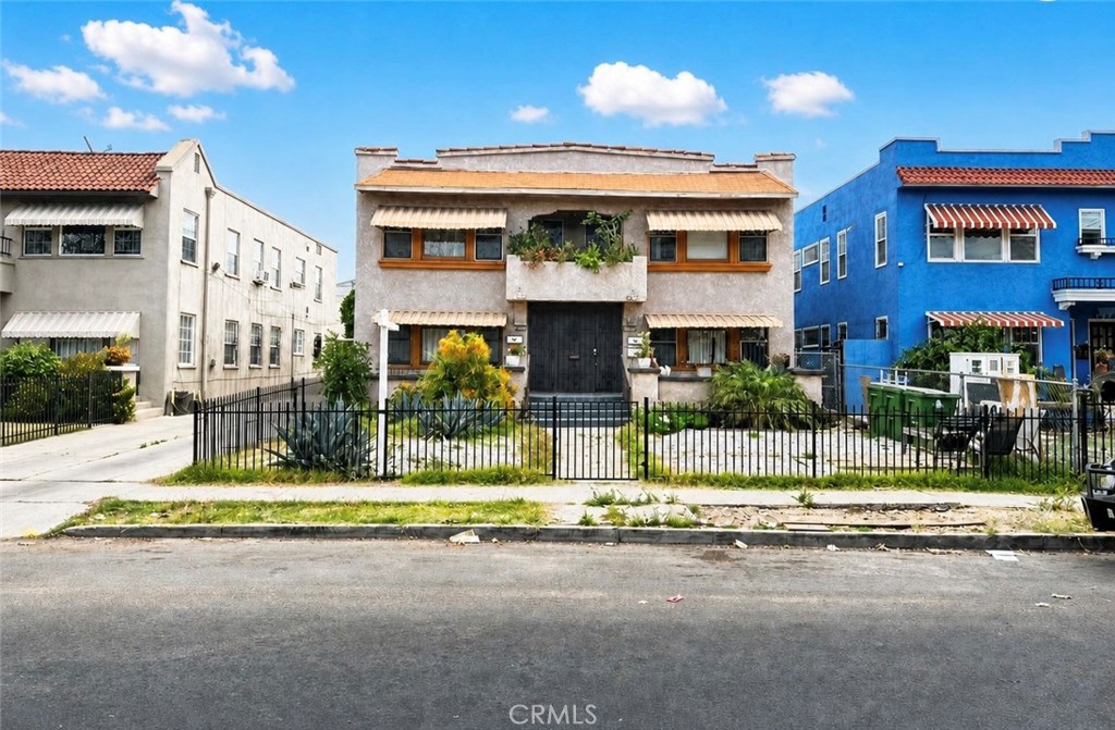 Residential in Los Angeles 2