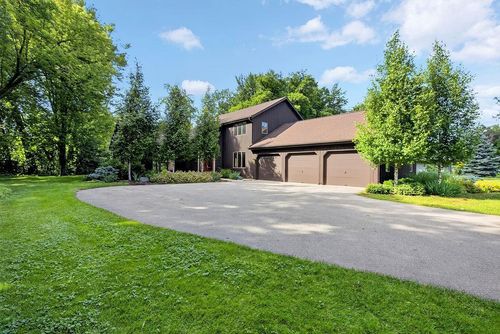 382 Lake Road, MENASHA, WI, 54952 | Card Image