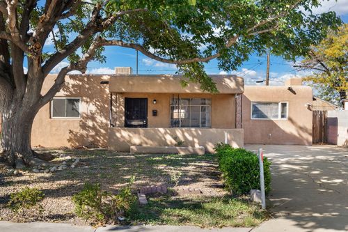 2713 Hermosa Dr Ne, Albuquerque, NM, 87110-2822 | Card Image