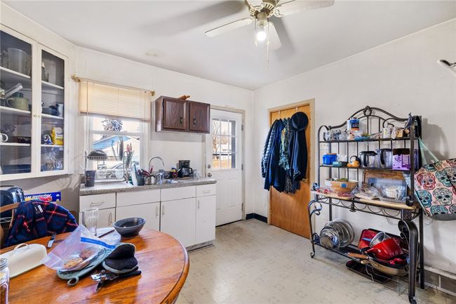 House #4 | Image 40