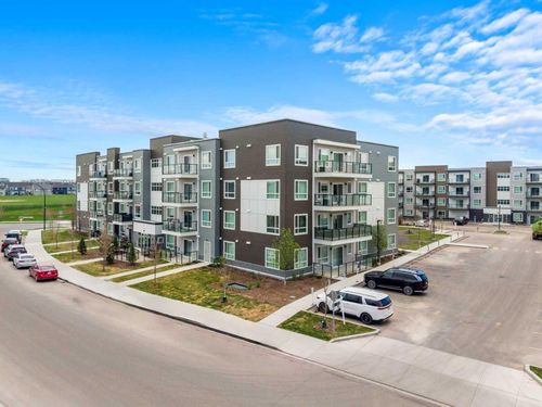 2213-33 Carringham Gate Nw, Calgary, AB, T3P2H6 | Card Image